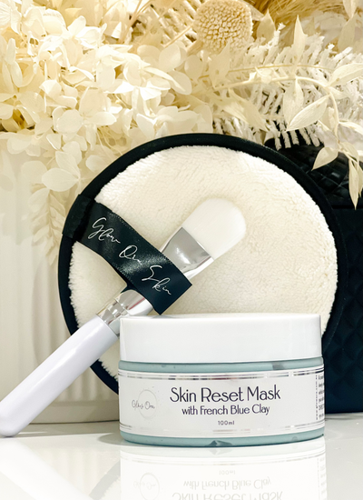 Skin refining Clay Mask, with French blue clay.  This skin transforming mask will not dry on the skin like traditional clay masks instead it will deliver superior hydration, brightening and plumping effects.